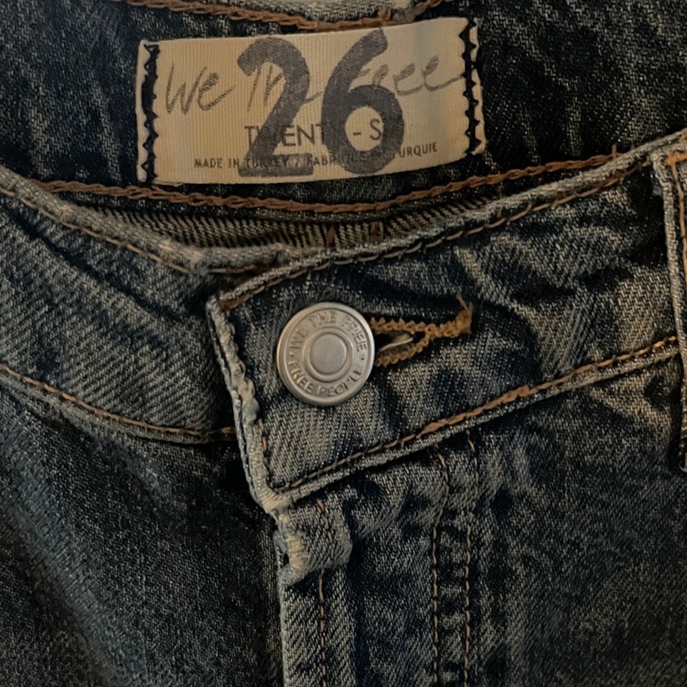 We The Free Button Fly Ripped Blue Flare High Rise Jeans Size 26 Inseam 31” - Picture 5 of 7